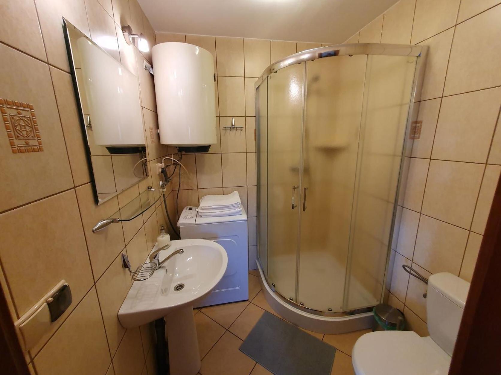 I Przy Leśniczówce Habitación en casa particular *